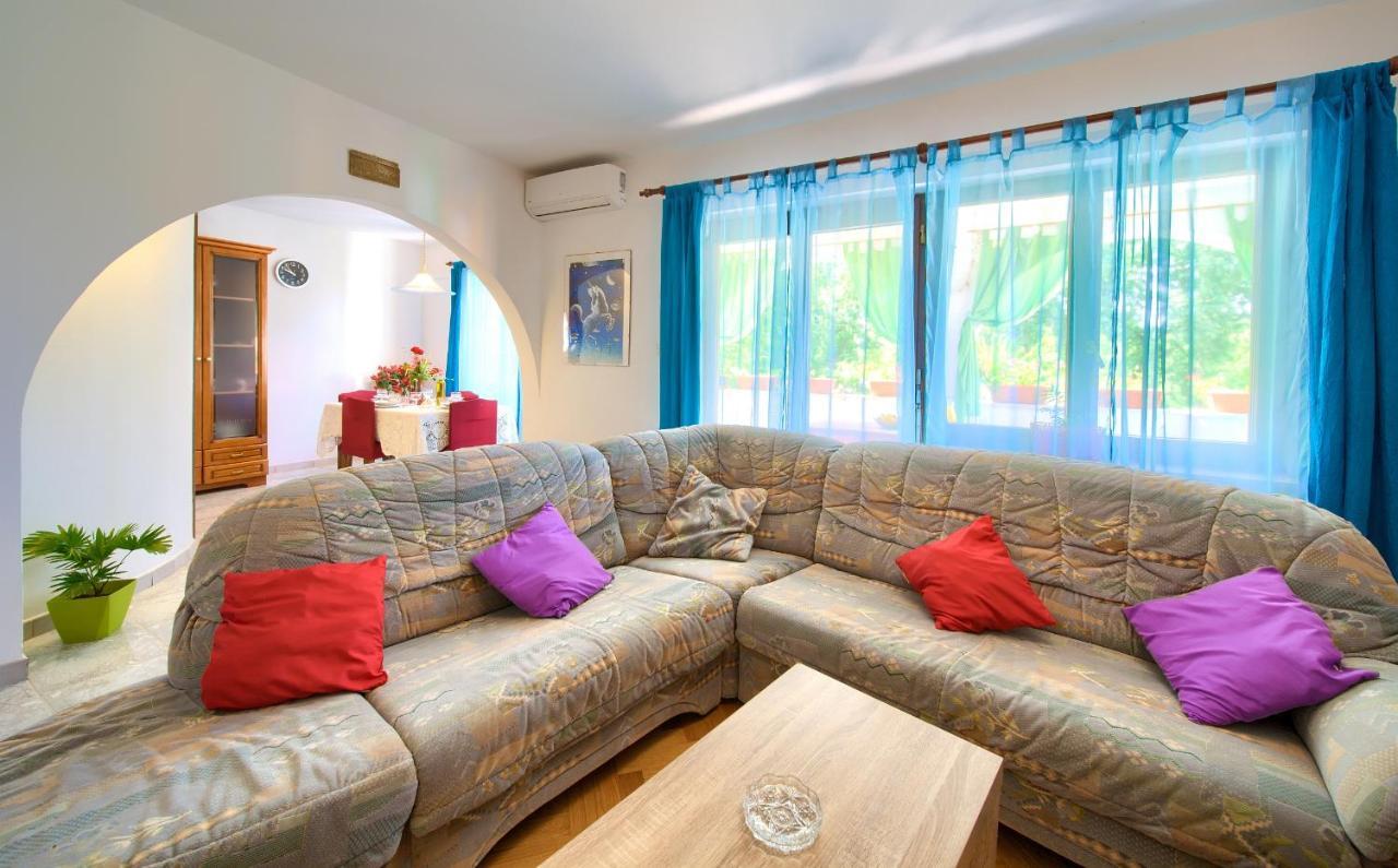 Apartman Mihael Malinska Zewnętrze zdjęcie